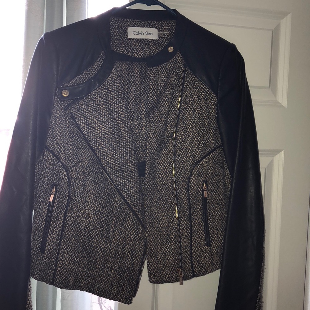 Calvin Klein Suit Jacket Size 4 with Skirt Size 8